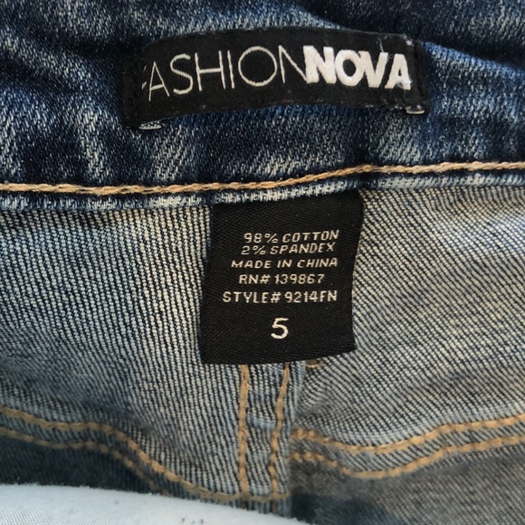 Distressed High Rise Mom Jeans - Picture 6 of 6